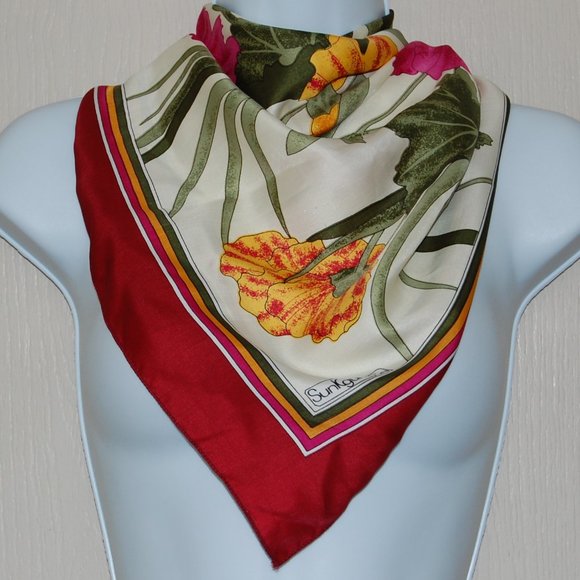 SunKgungSa Vintage Floral Butterfly Silk Scarf - Picture 1 of 8